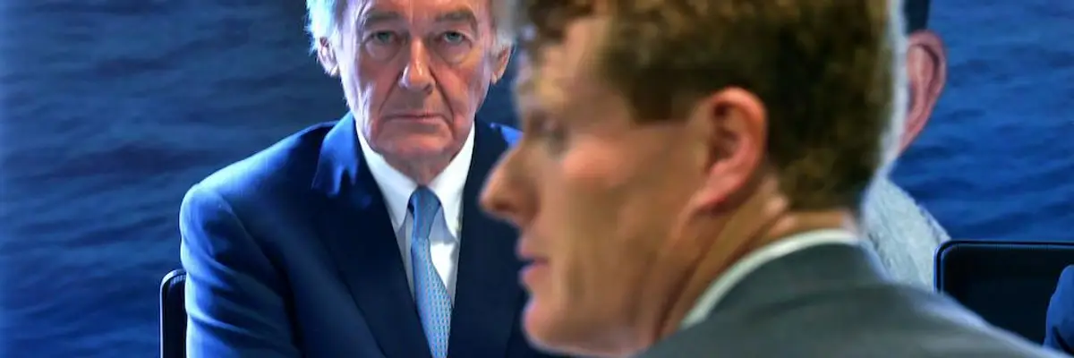 Progressives Slam Oil-Soaked Steny Hoyer for Backing Joe Kennedy III Over Green New Deal Champion Ed Markey