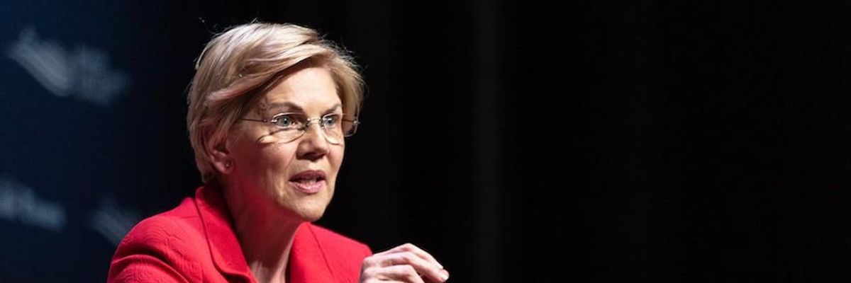 WaPo Goes After Warren With a Posse of Centrist Sources