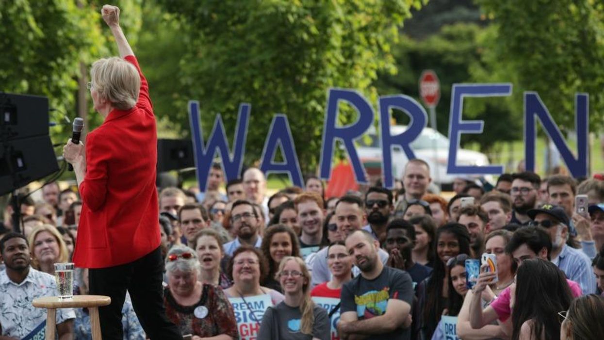 Fueled by Ambitious Policies and High Favorability, Progressives Celebrate an Elizabeth Warren Campaign 'On the Rise'