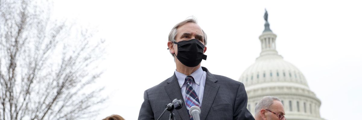 Left Says Senate Democrats Face Existential Choice: Kill Filibuster or Watch Democracy Die