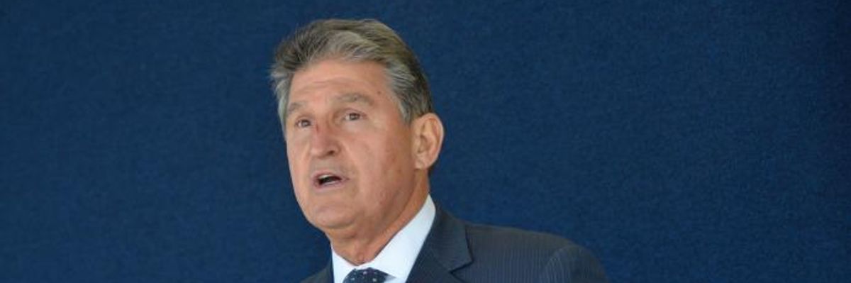 Progressive Groups to Schumer: Stand for the Resistance and Ditch Manchin