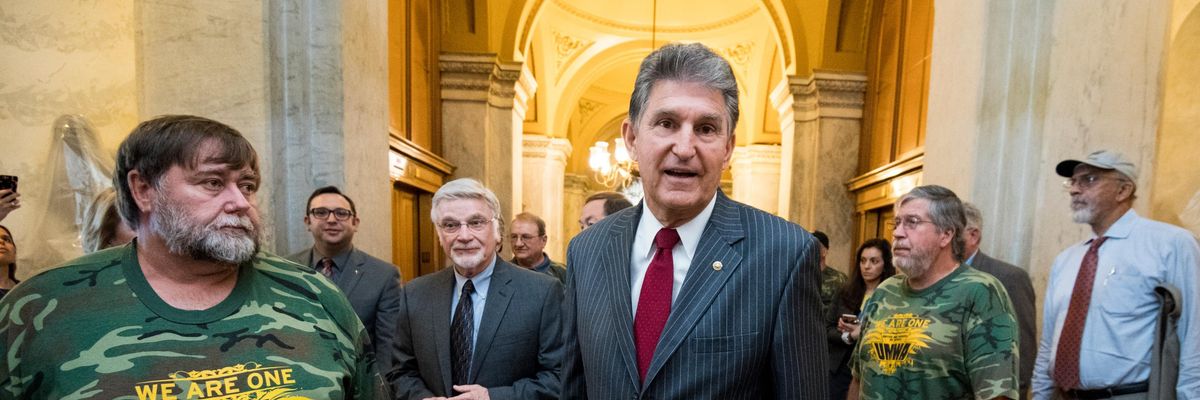 Sen. Joe Manchin with UMWA members