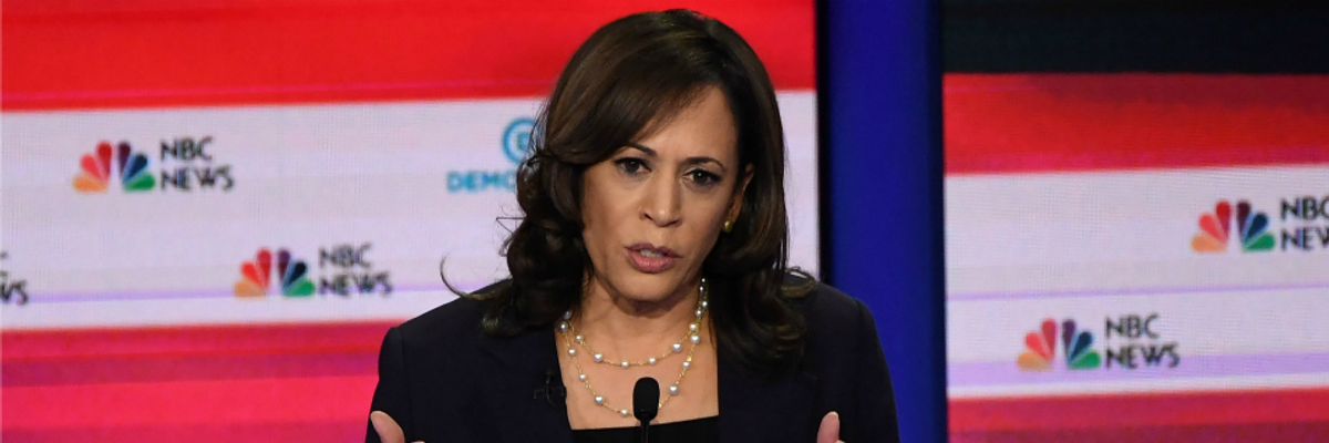'Bad Policy and Bad Politics': Kamala Harris Accused of Hijacking Medicare for All Label to Push More Industry-Friendly Plan
