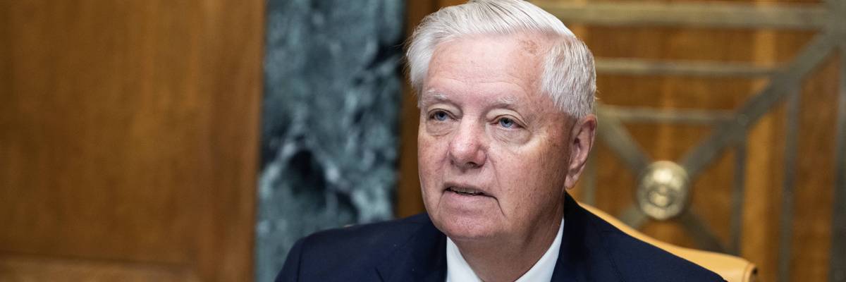 ‘Nauseating’: Critics Hammer Democratic Senators' Tributes to 'Bloodthirsty' Lindsey Graham