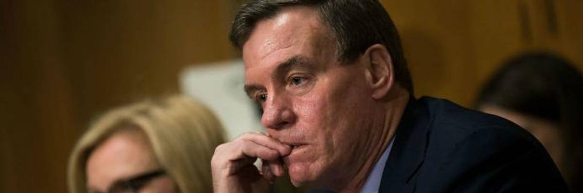 #BailoutCaucus: These 11 Senate Democrats Are Joining GOP in Effort to Dismantle Wall Street Regulations