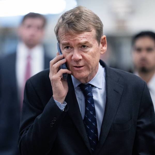 Democratic US Senator Calls Establishment-Controlled Democratic Party 'A Failed Enterprise'