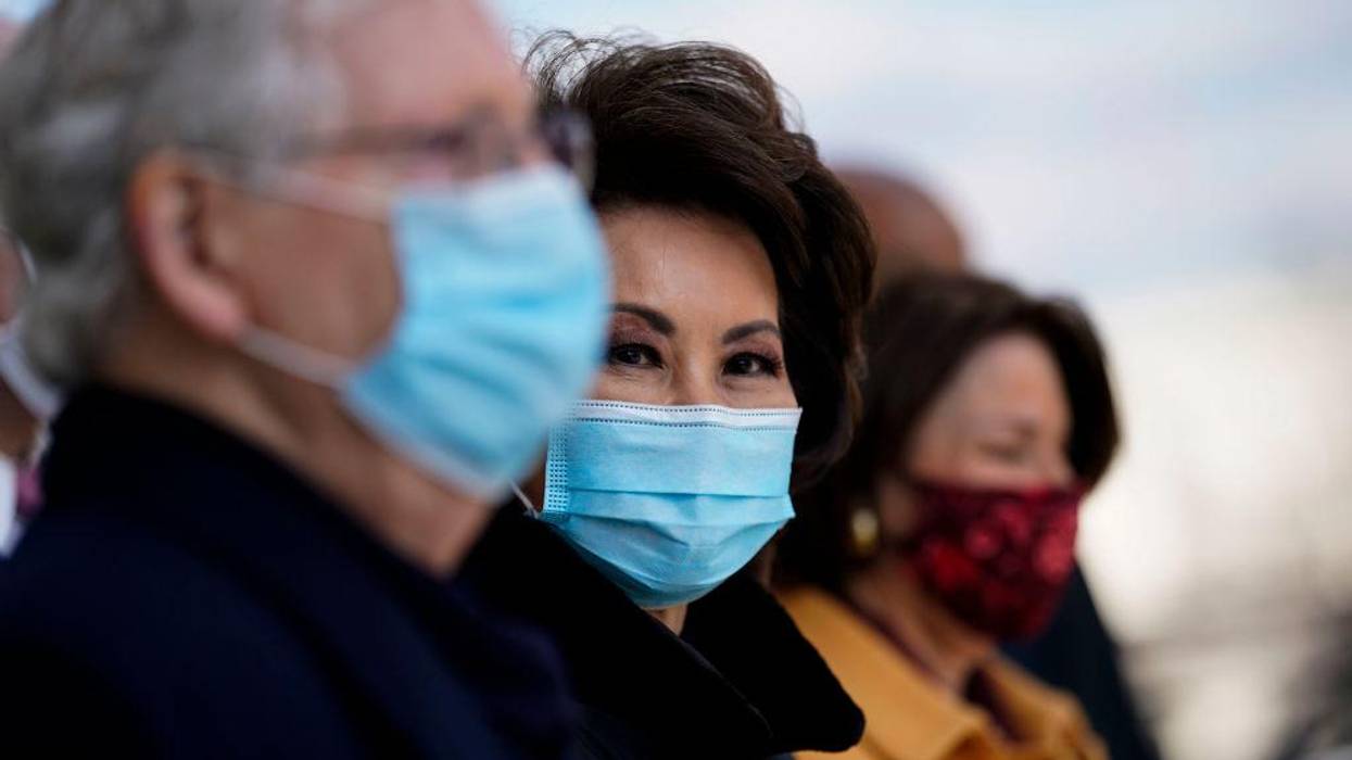 Little Ditty, 'Bout Mitch & Elaine