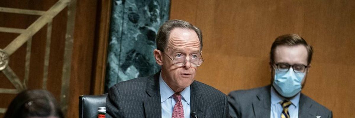 Anger Mounts as Democrats Accuse GOP of Imperiling Covid Relief With Effort to 'Sabotage a Biden Presidency'