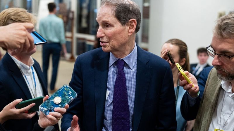 Sen. Ron Wyden.