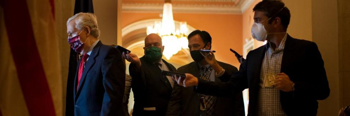 'Indefensible and Disgusting': Senate Departs for 3-Day Weekend as Unemployment Benefits Expire for 30 Million