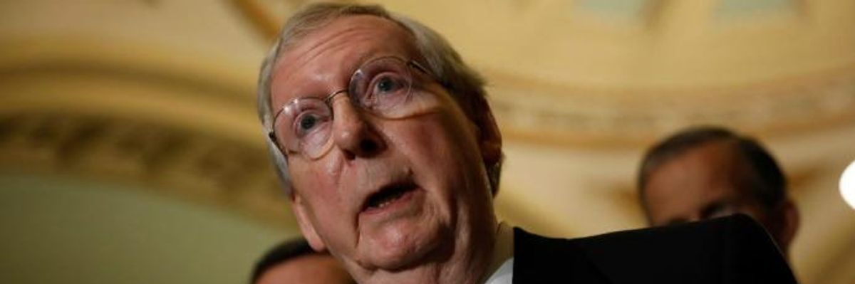 #MidtermsBeforeSCOTUS Takes Off as Democrats Told to 'Stiffen Their Spines'