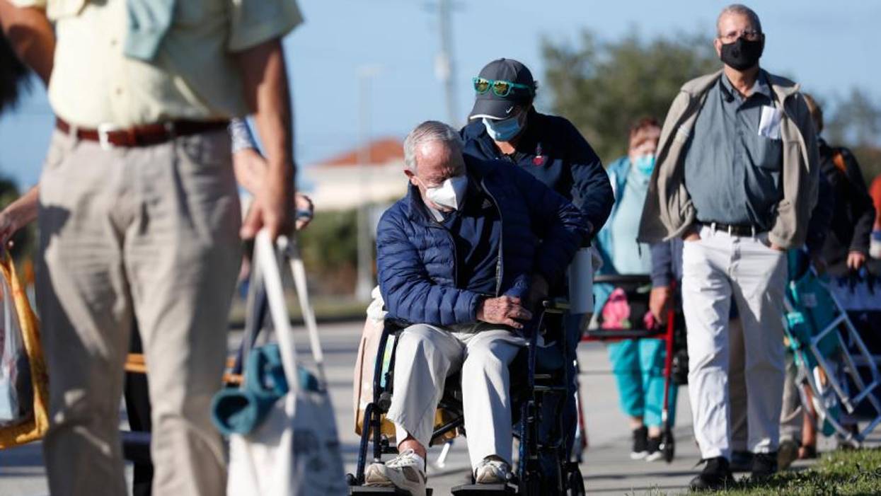 Promised Vaccine Stockpile Doesn't Even Exist? Governors Demand Trump 'Answer Immediately for This Deception'