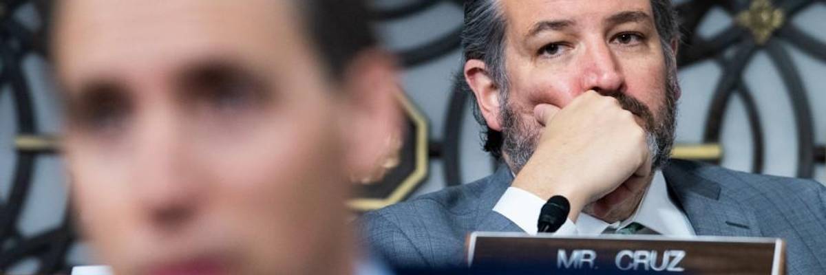 Schumer Urged to Deny Committee Seats to Hawley, Cruz, and Other Republicans Who 'Incited Deadly Insurrection'