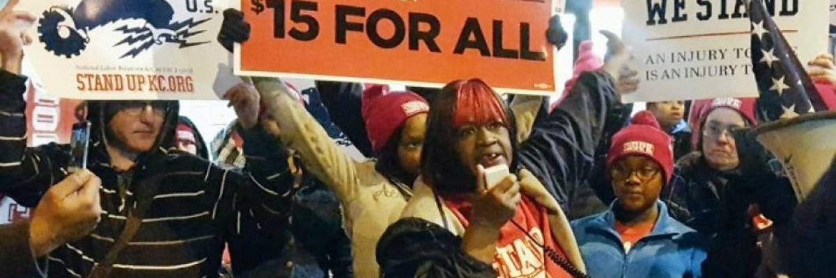 Democrats Battle Over How to Raise the Minimum Wage