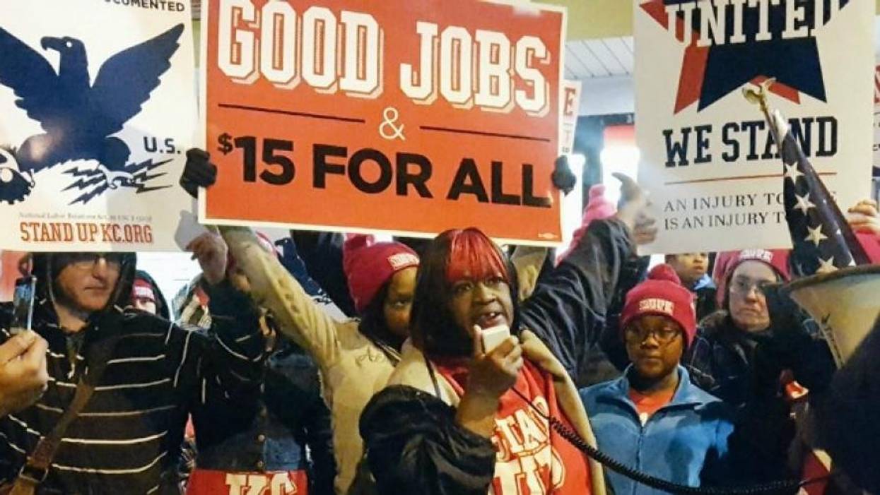 Democrats Battle Over How to Raise the Minimum Wage