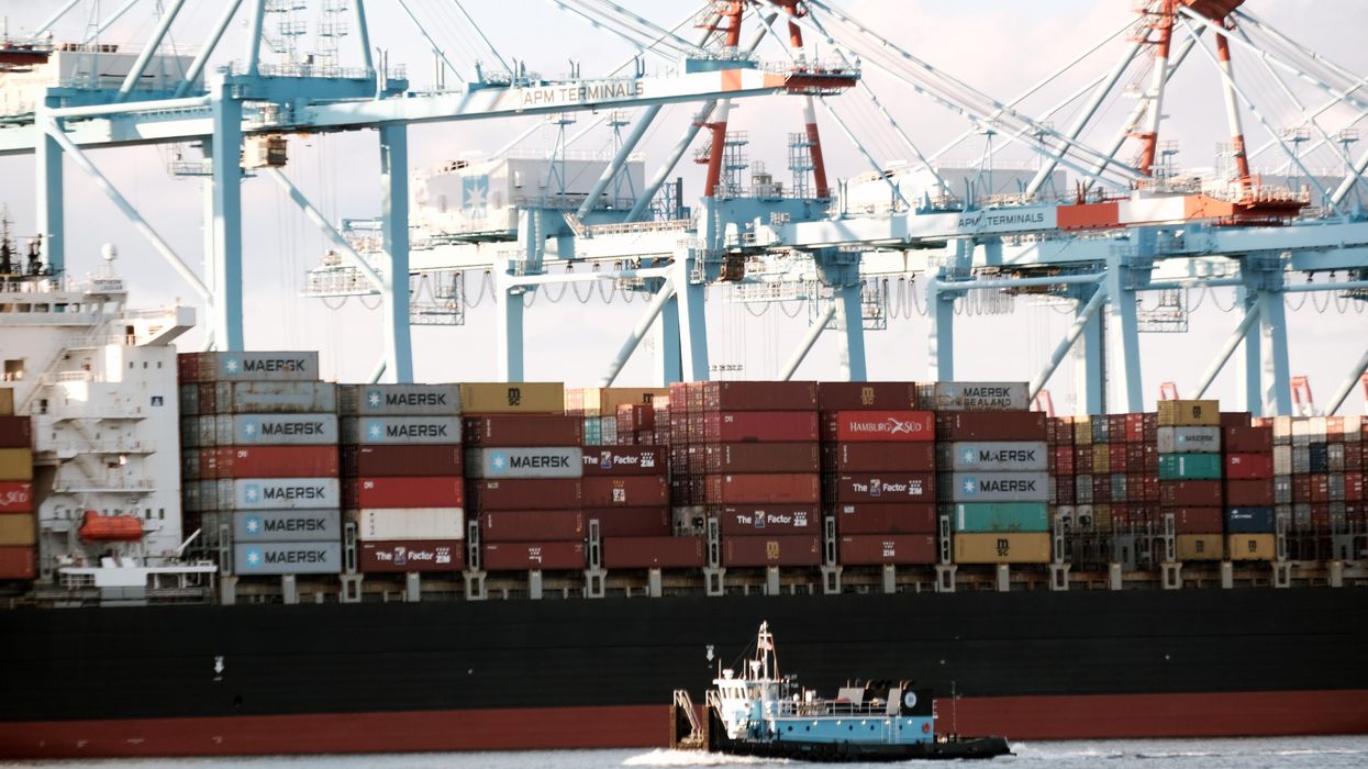 Shipping supply chain