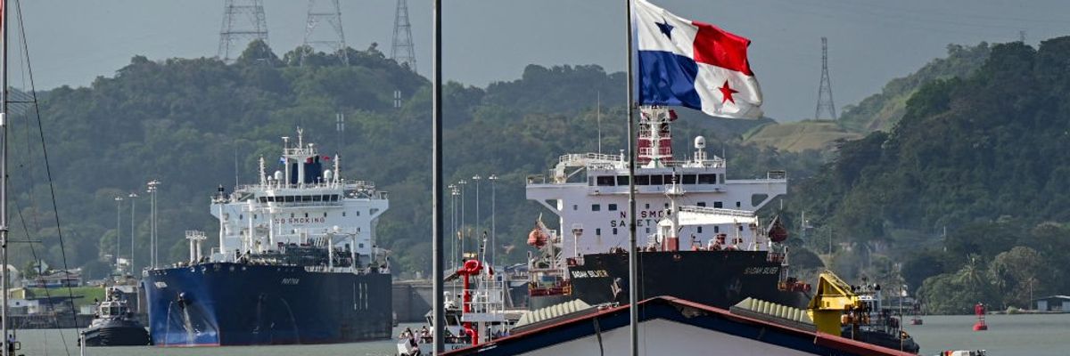 ships on the Panama Canal
