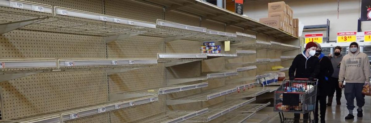 In Contrast to 'Useless Republican Leaders,' AOC Helps Raise $2 Million in Direct Relief for Texans in Crisis