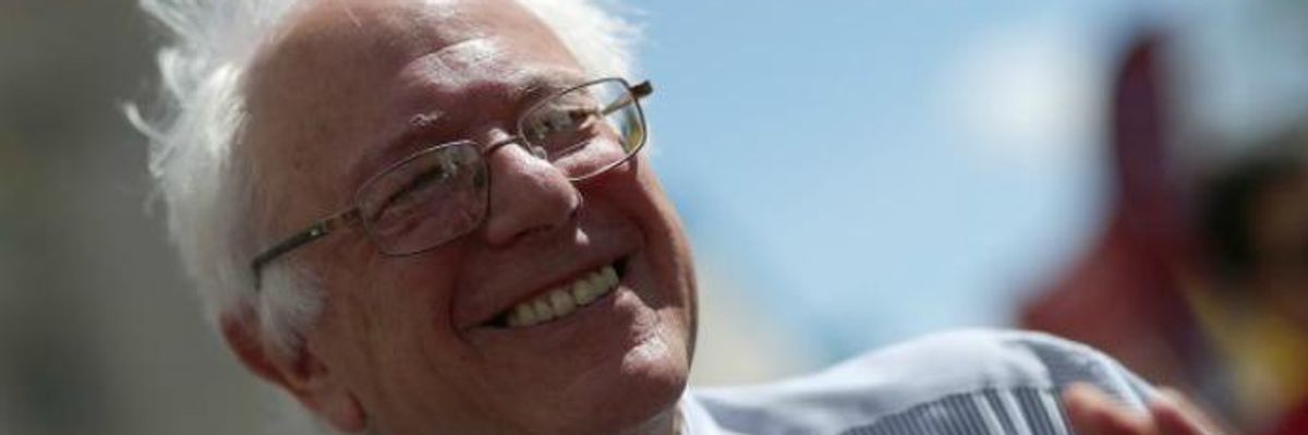 Showing Strength of 'Political Revolution,' Sanders Raises $2M in Two Days for Downticket Dems