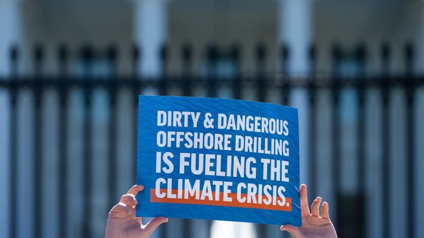 Sign in front of White House says "Dirty & Dangerous Offshore Drilling Is Fueling the Climate Crisis"