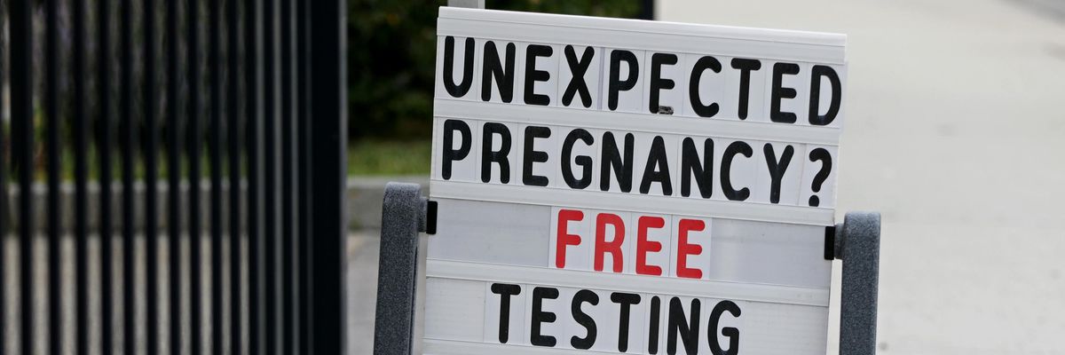 sign is outside Problem Pregnancy