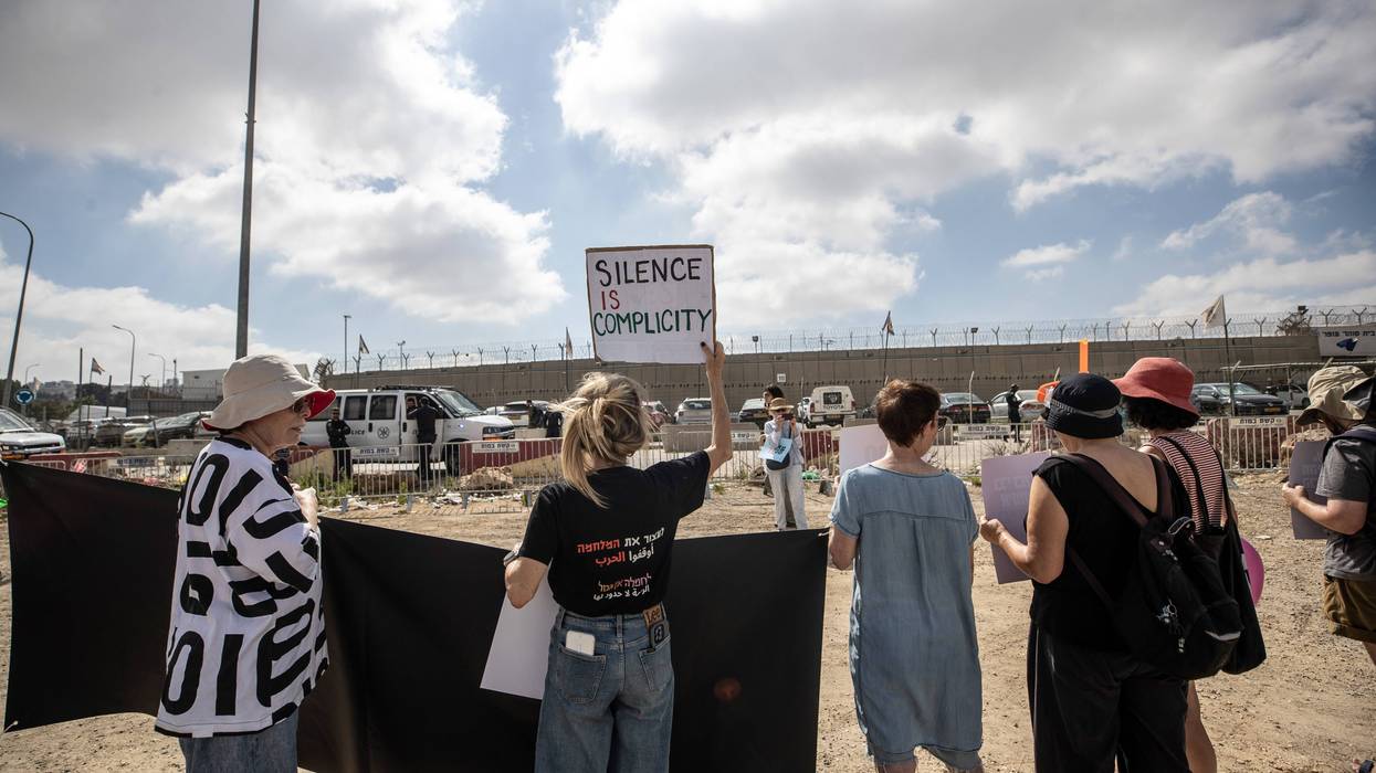 Silent vigil held for Palestinian children outside Ofer Military Prison