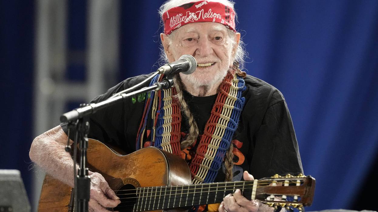 Country Music Legend Willie Nelson Slams AI Data Centers 'Invading' Rural America