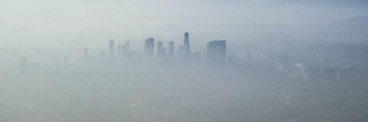 Before #ExxonKnew, Industry Hid Perils of Smog with #SmokeAndFumes