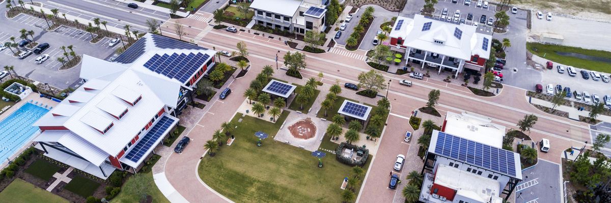 solar_powered_town_florida