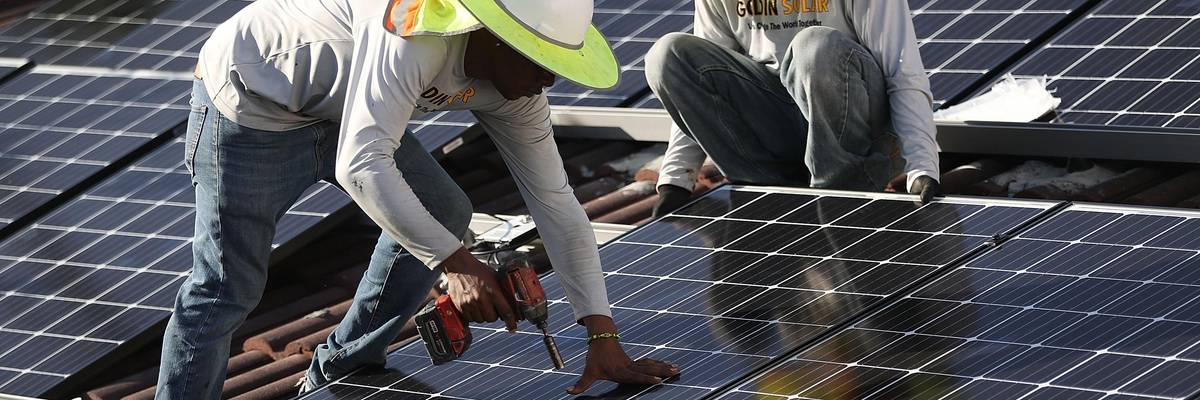 solar-roof-installation