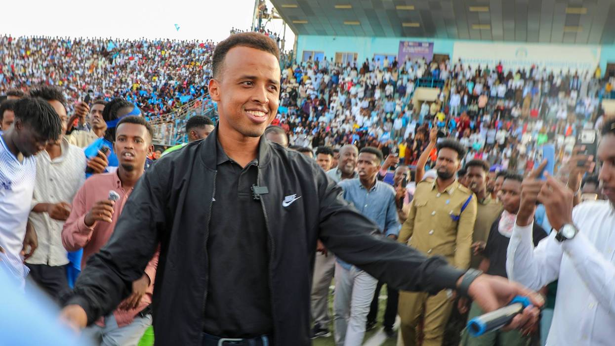 Somali referee Artan greeted by fans after being denied US entry for World Cup