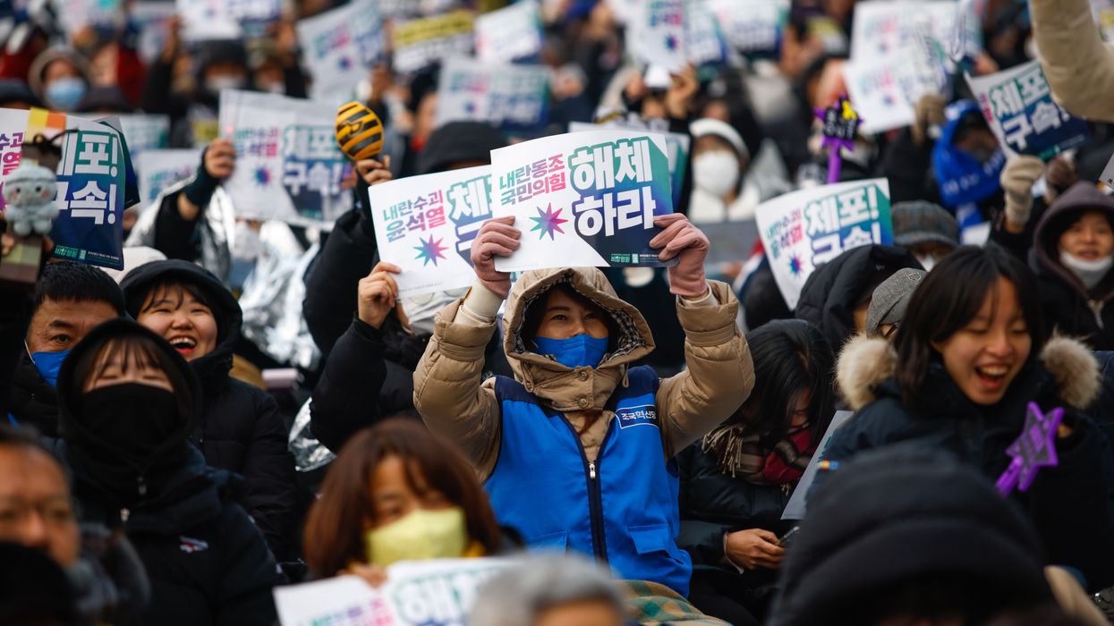 South Koreans protest Yoon Suk Yeol.