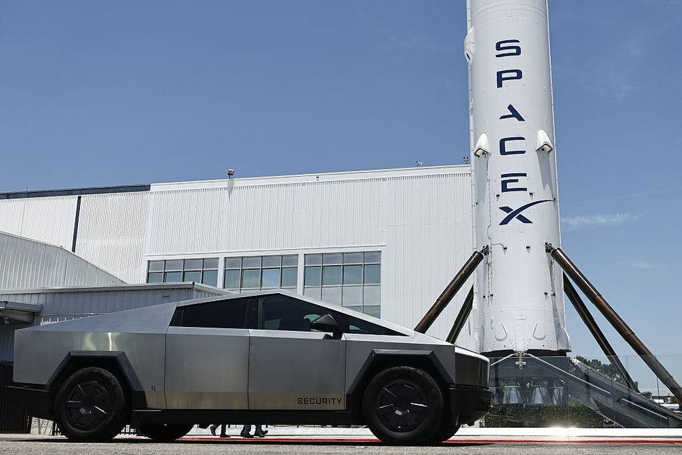As SpaceX Goes Public, Iran Media Reports Musk Companies Are Legitimate Military Target