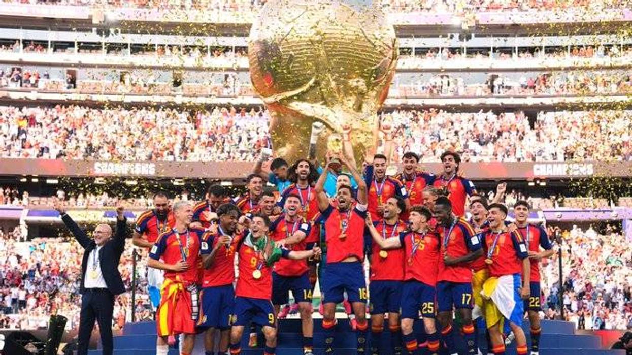 Spain's World Cup victory photo without Trump.