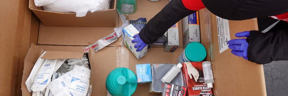 12 Ways Communities Are Taking Care of Each Other During the Pandemic