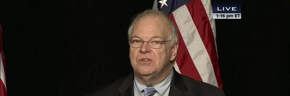 Phone and Online Voting for Democrats in the 2020 Caucuses? DNC Is at a Major Crossroads