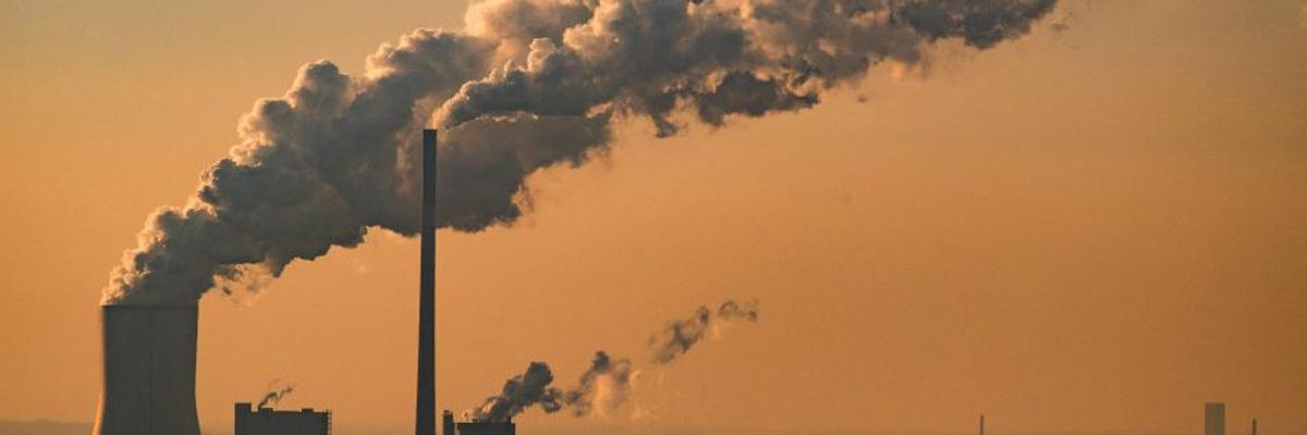 'Single Most Important Stat on the Planet': Alarm as Atmospheric CO2 Soars to 'Legit Scary' Record High