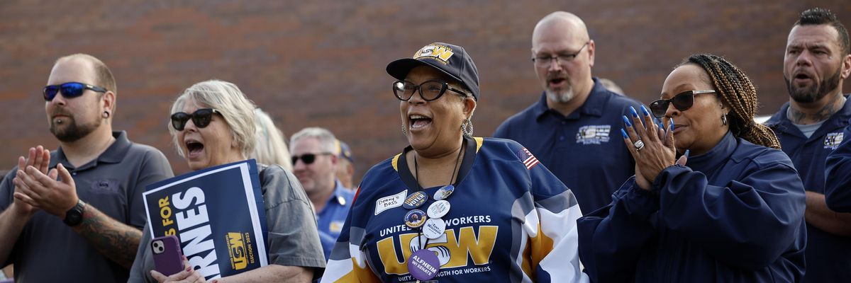 Steel worker union members rally for Mandela Barnes in Wisconsin ahead of 2022 midterm elections