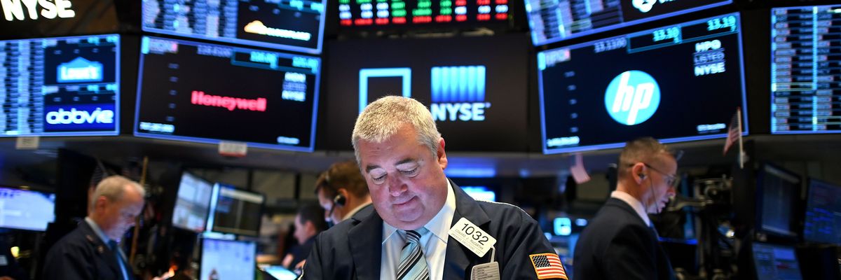 Stock exchange workers at NYSE