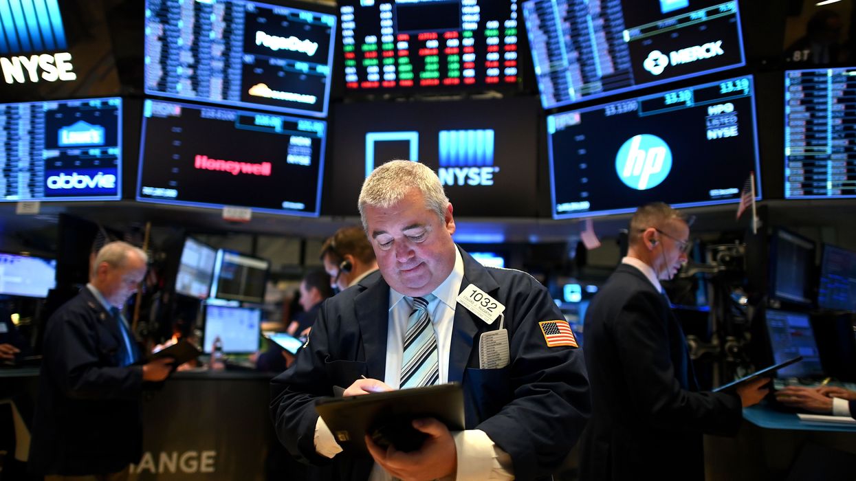 Stock exchange workers at NYSE