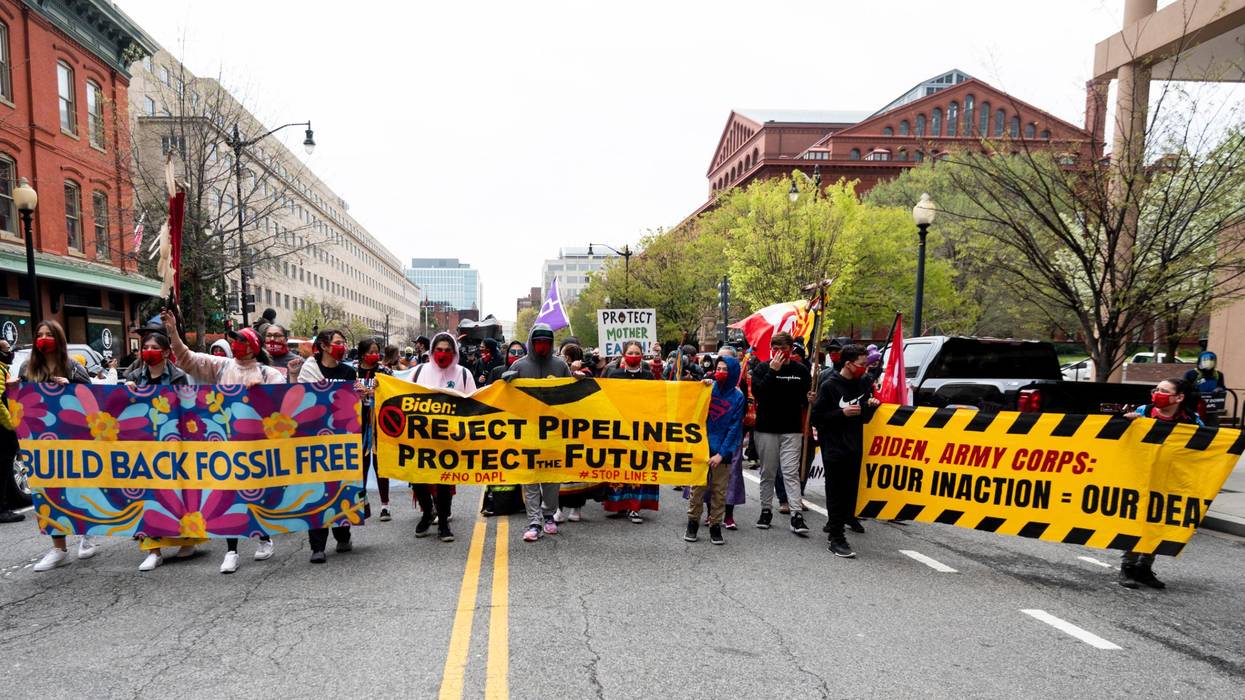 #StopLine3