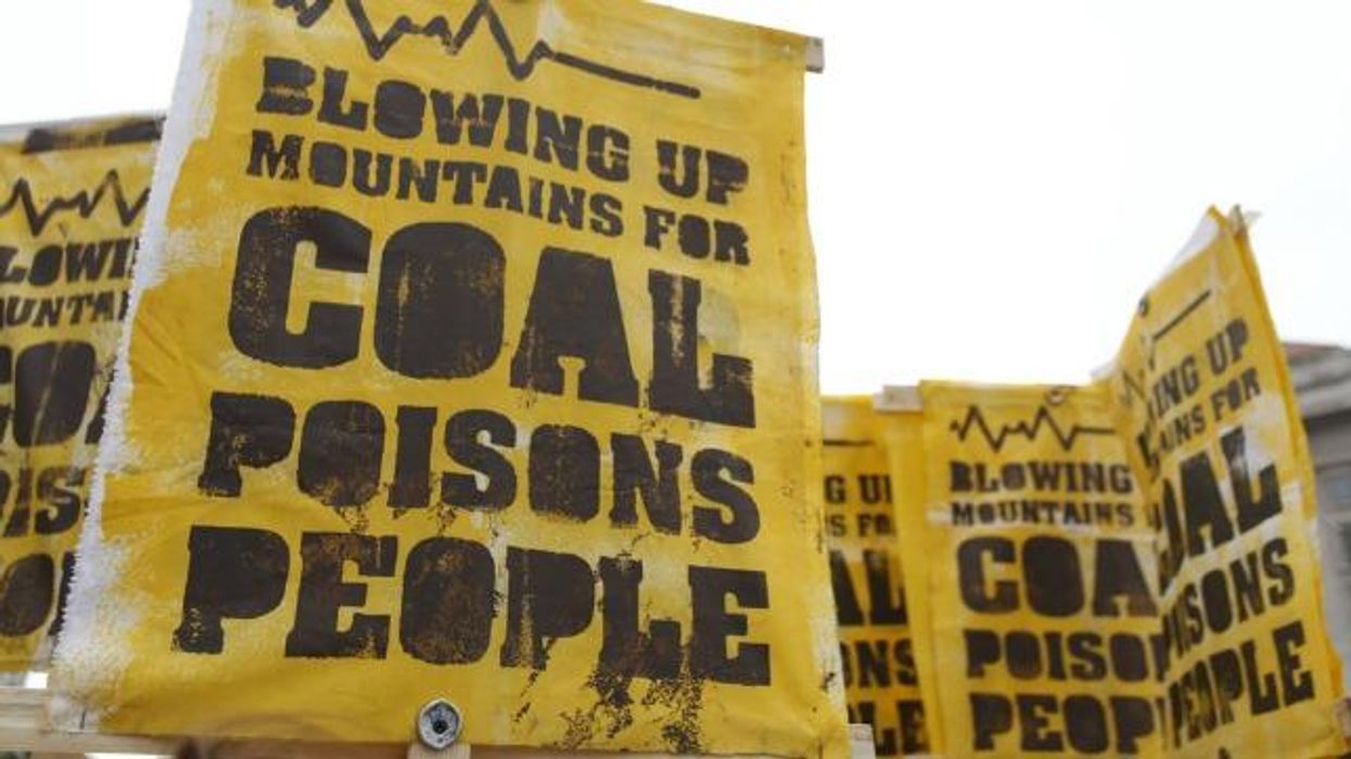 Giving Middle Finger to Appalachian Communities, Trump Kills Study of Mountaintop Removal Health Impacts