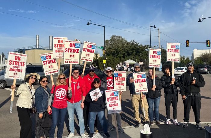 striking Boeing workers