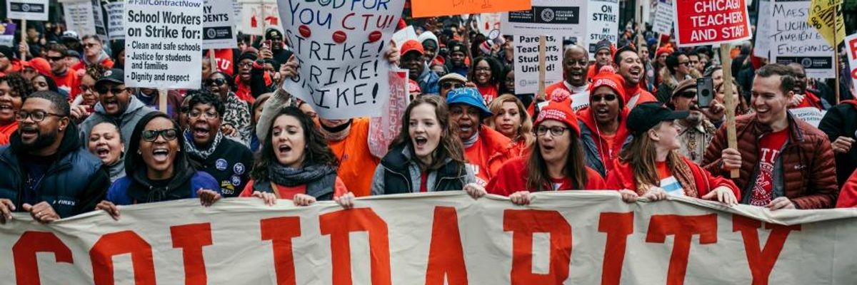 Demanding 'Education Justice and Equality,' Striking Chicago Teachers Call on Mayor to Put Campaign Promises In Writing