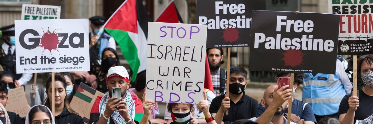 Student protest march in London for Palestinian people