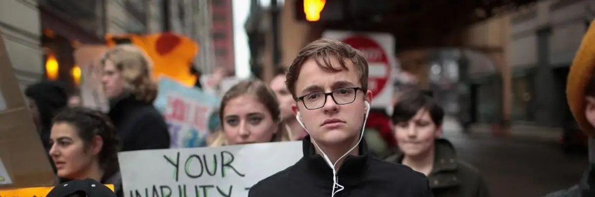 Students and activists participate in a climate change "strike" on March 15, 2019 in Chicago