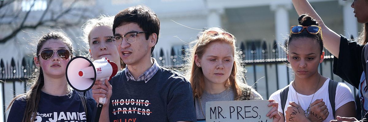 Throwing Shade, Not Light, on Youth Voting