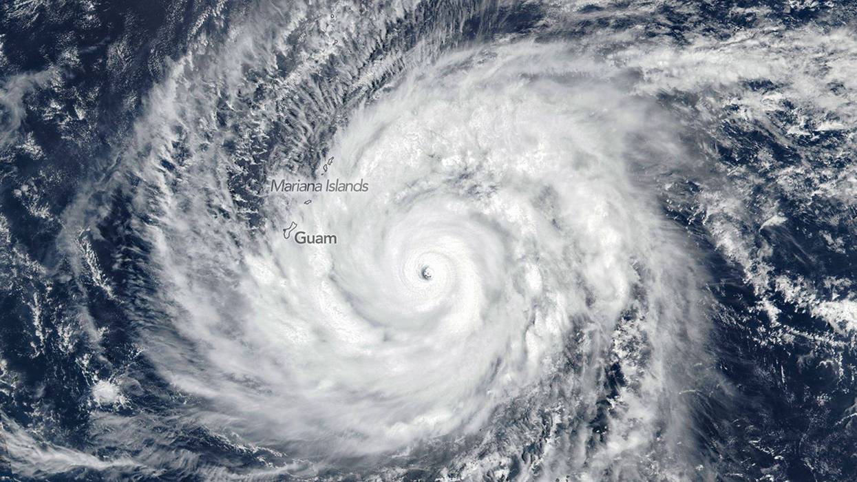 'A Sign of What's to Come': Super Typhoon Sinlaku Slams Into Remote US Islands in Pacific
