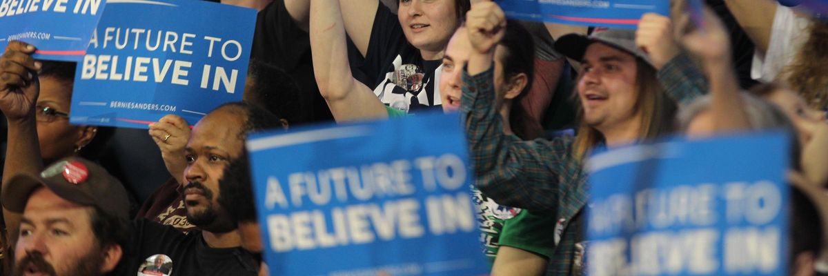 Don't Be 'Absurd': Sanders Rejects Establishment Calls to Drop Revolutionary Bid