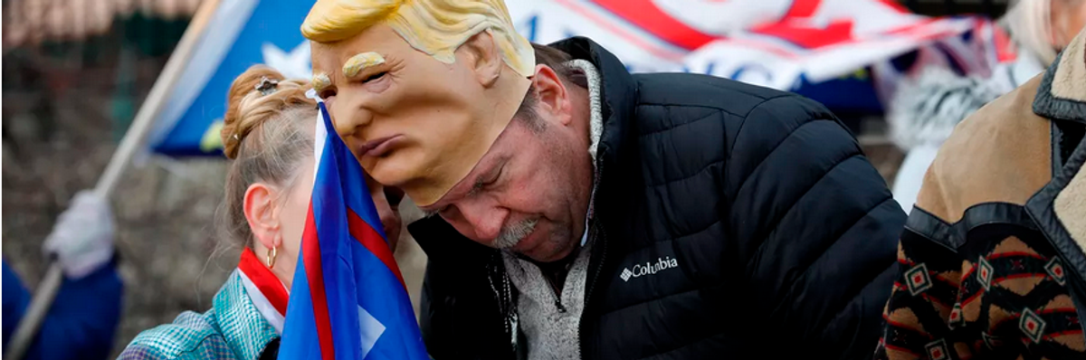 Get Ready for Donald Trump's Shadow Government--via Twitter and Fox News